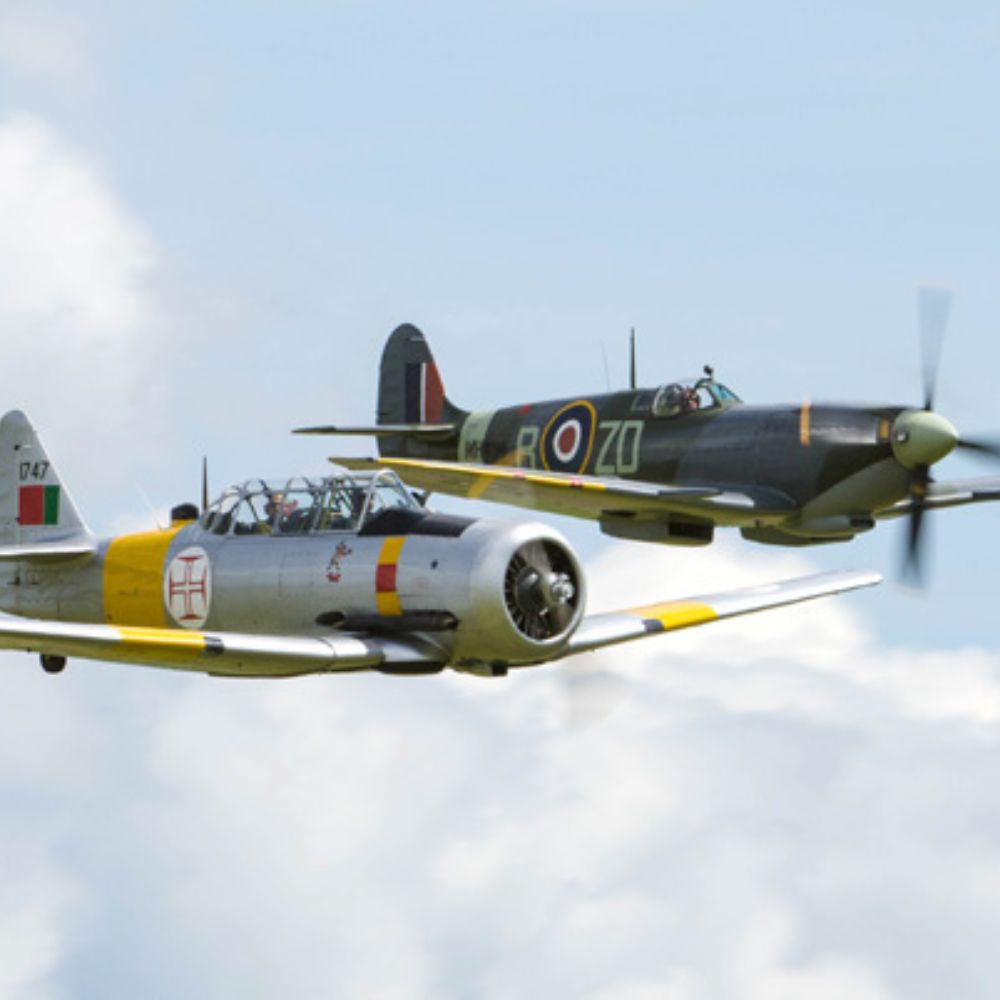 Fly with a Spitfire in the T6 Harvard Warbirds – 30 minutes